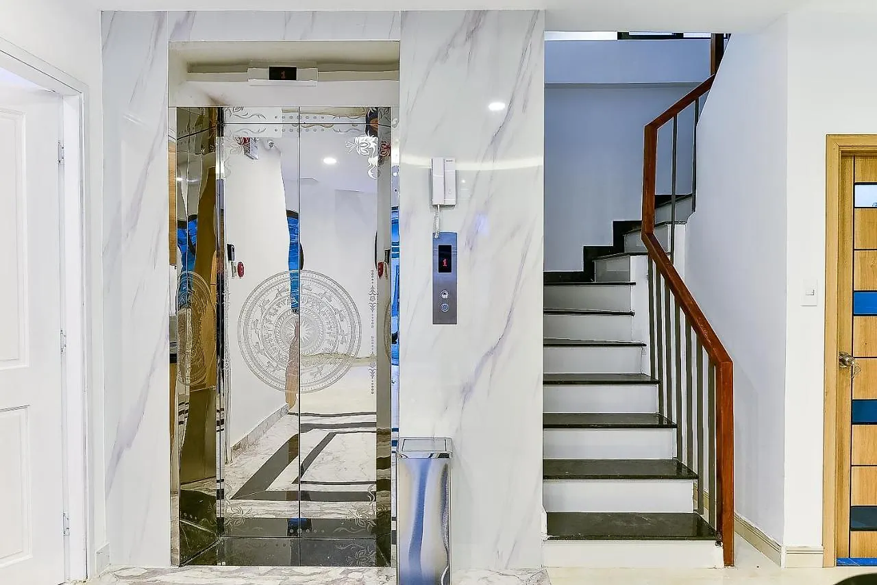 Cozrum Homes Ambera House 호치민 아파트